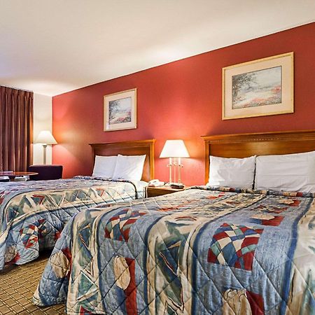 Econo Lodge Ричмънд Екстериор снимка
