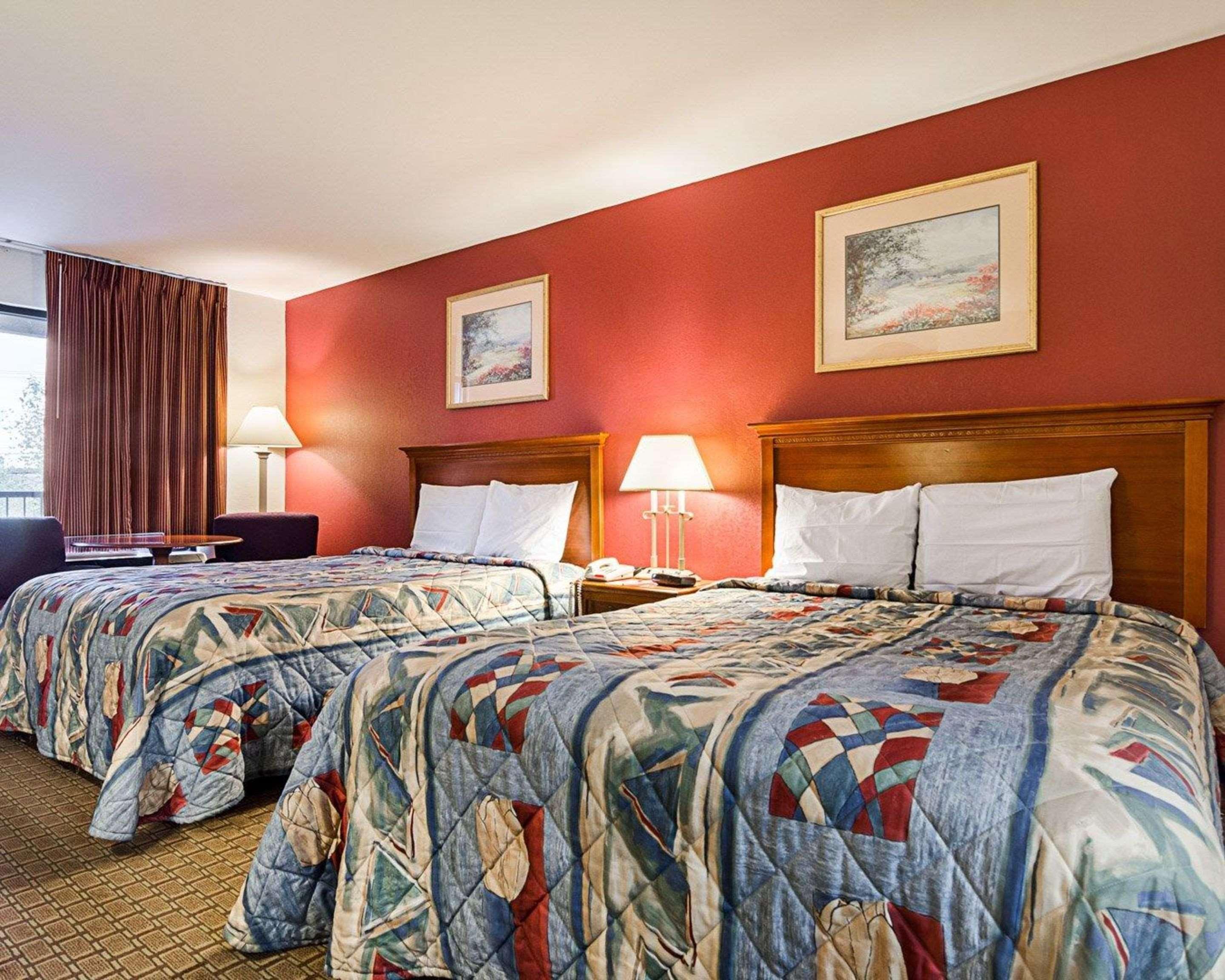 Econo Lodge Ричмънд Екстериор снимка