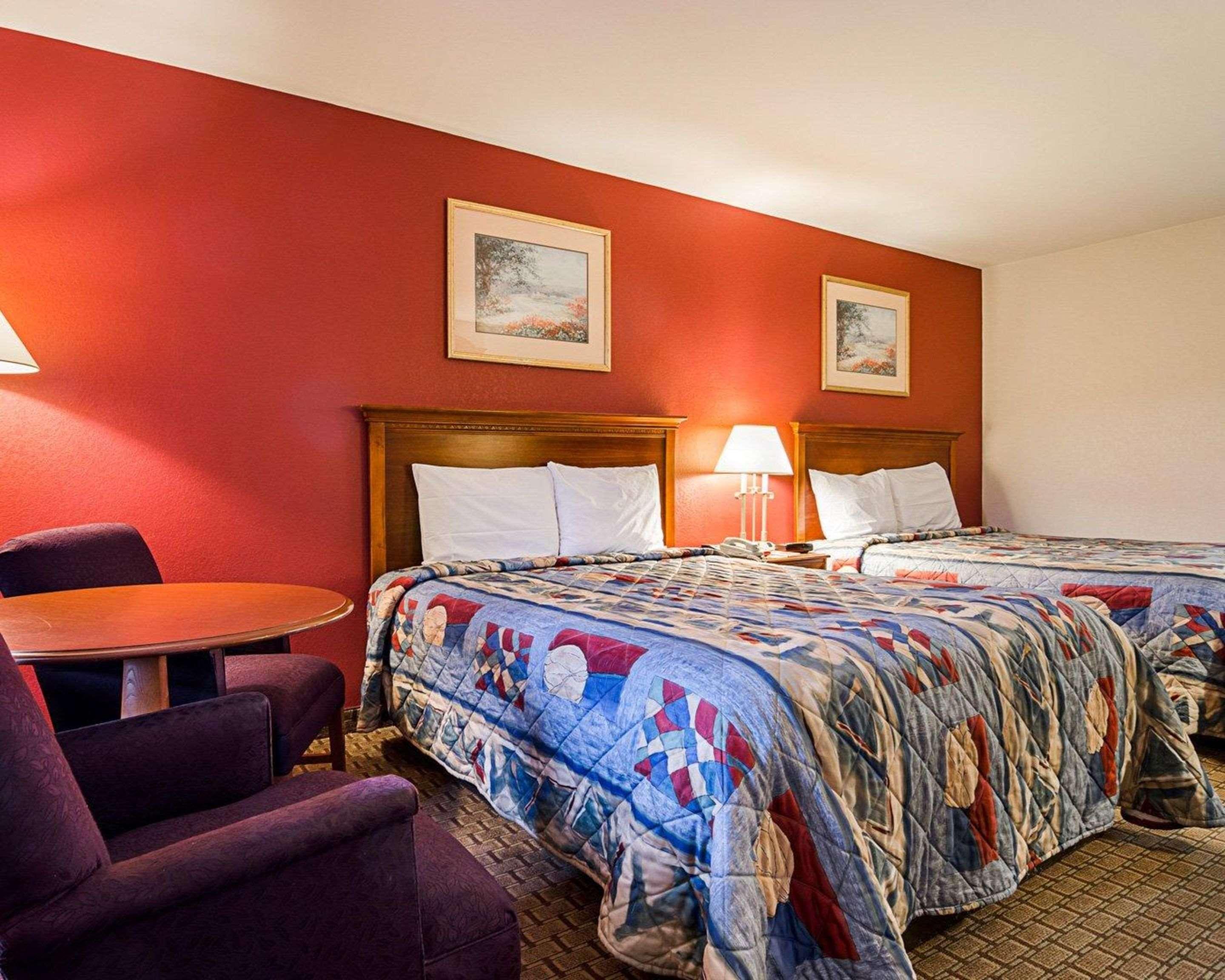 Econo Lodge Ричмънд Екстериор снимка