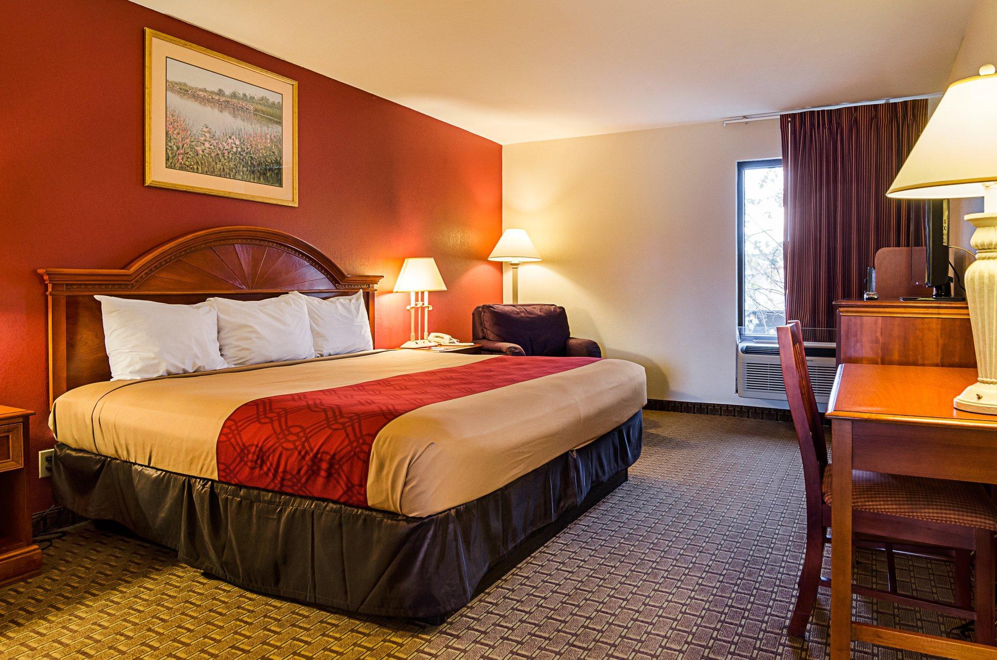 Econo Lodge Ричмънд Екстериор снимка