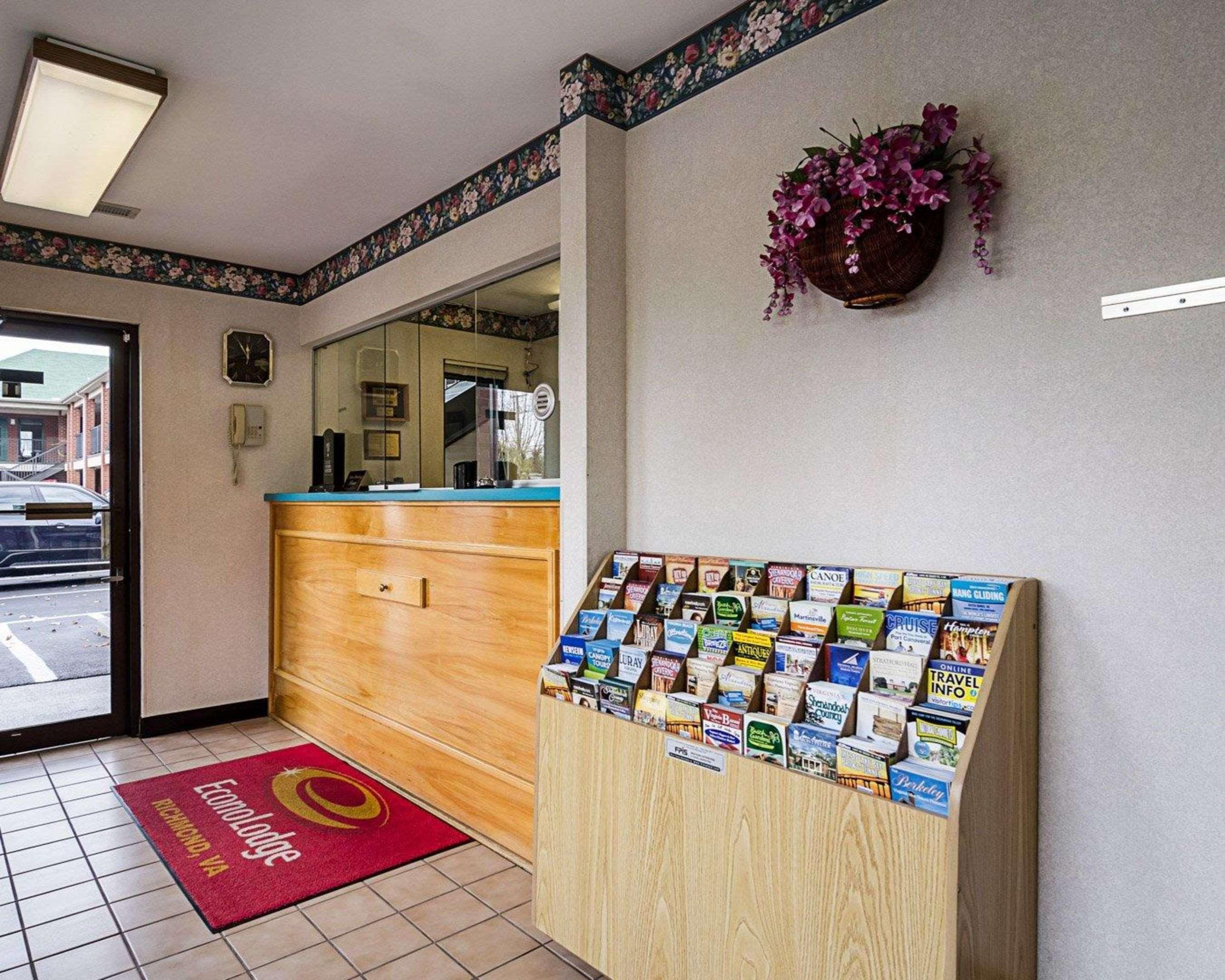 Econo Lodge Ричмънд Екстериор снимка