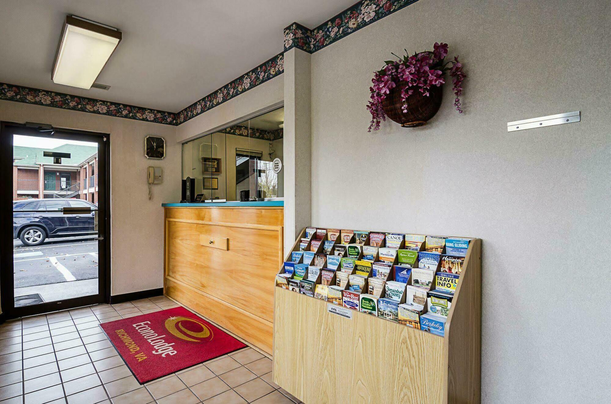 Econo Lodge Ричмънд Екстериор снимка
