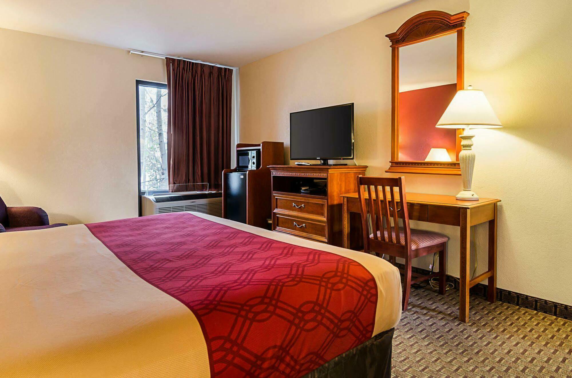 Econo Lodge Ричмънд Екстериор снимка