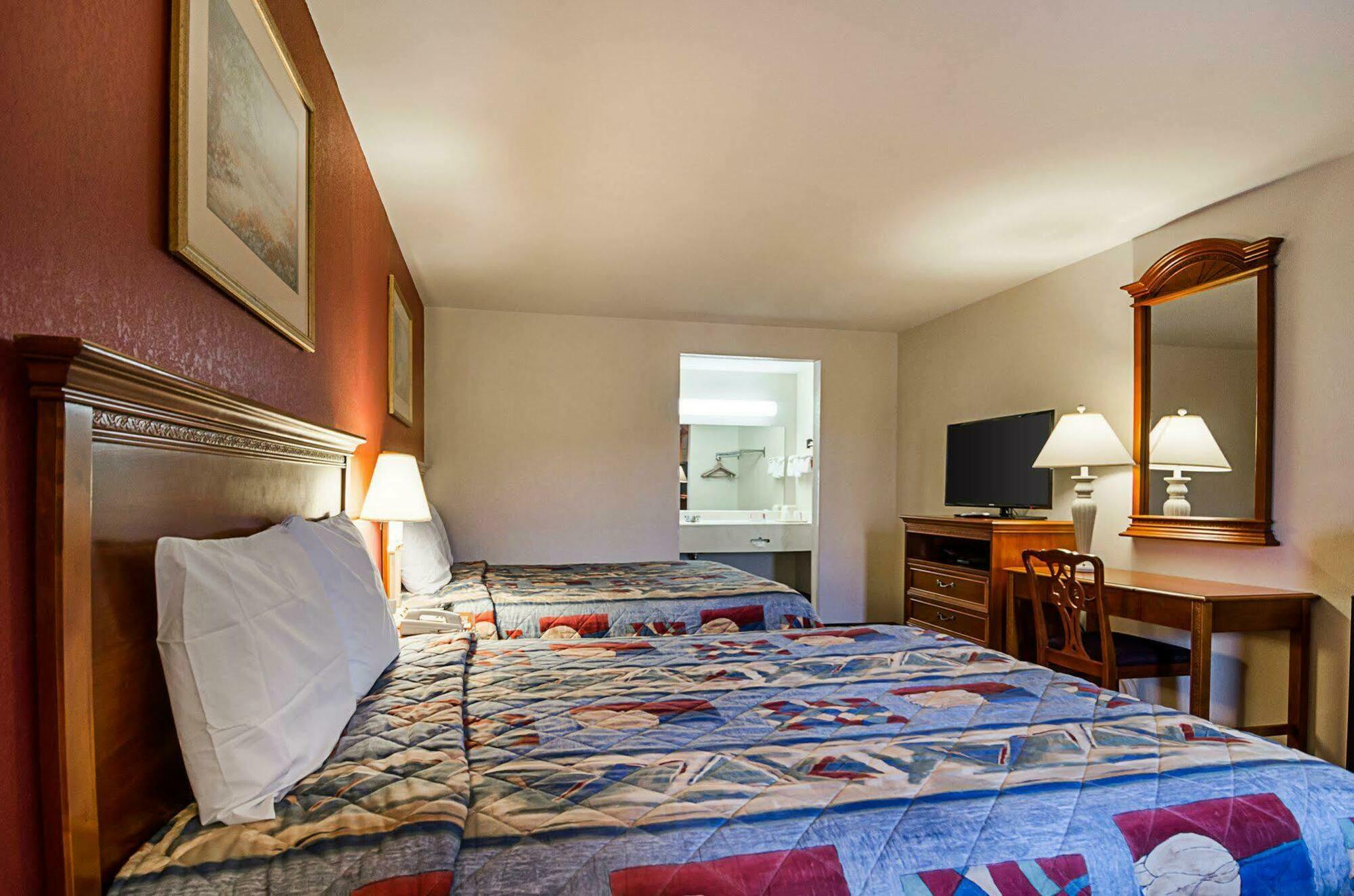 Econo Lodge Ричмънд Екстериор снимка